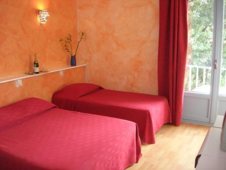 Les Mimosas Hotel Lunel  Quarto foto